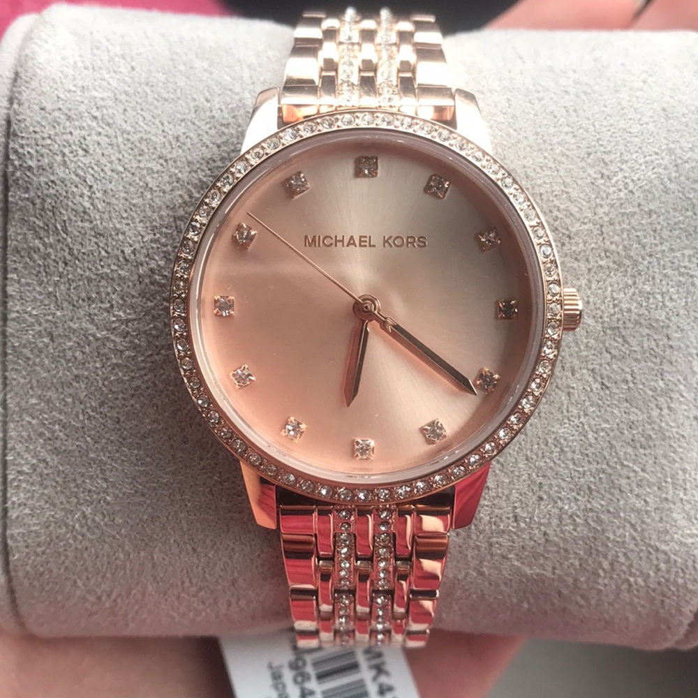 MICHAEL KORS ⏱💕
